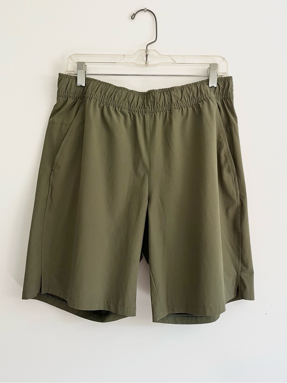 tek gear Men’s Olive Green Athletic Elastic-Waist Running Hiking Shorts 9 Medium